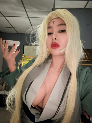 Tsunade (Jenny) [Naruto]