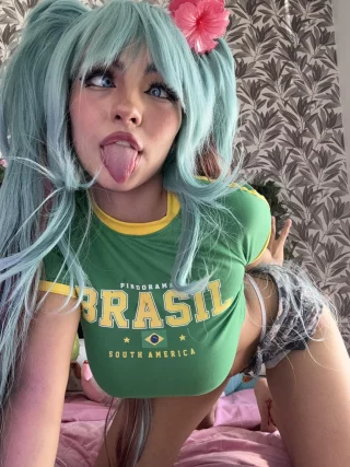 Brazilian Hatsune Miku (Vocaloid) by Ami Kyomi