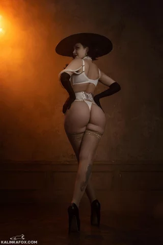 Alcina Dimitrescu by KalinkaFox [Resident Evil]