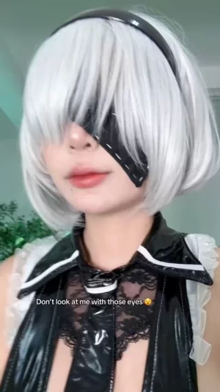 Caught you looking... 2B x EVE
