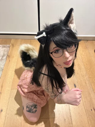Just your daily reminder: I’m a very good girl.😘