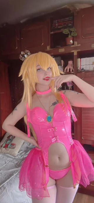 Peach by Xhaiira 💕