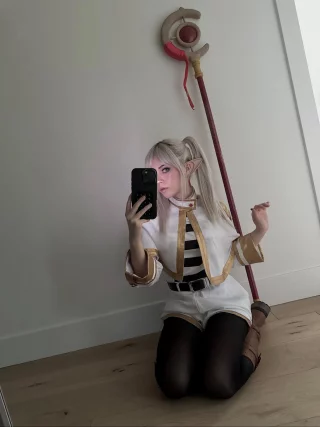 My Frieren Cosplay :3