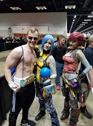 My Johnny Cage with 2 Sirens