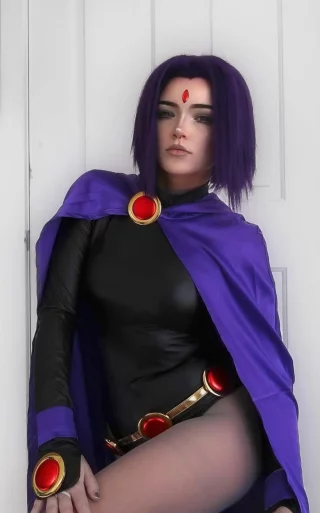 Raven by UwuMedicine