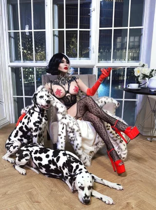 Cruella de Vil (Aleksa Vamp) [One Hundred and One Dalmatians]