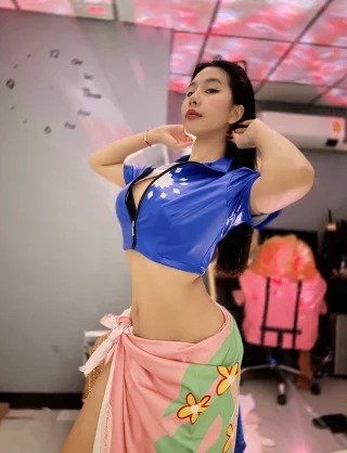 Nico Robin (Jenny) [One Piece]