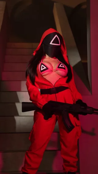 Guard by KalinkaFox [Squid Game]