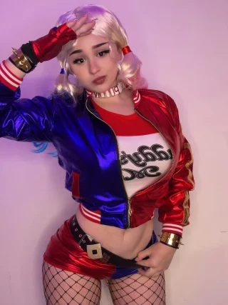 Harley Quinn by Graciewaifux