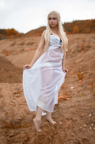 Daenerys Targaryen by Octokuro