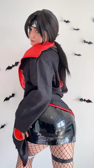 Itachi from Naruto by Fleurxy