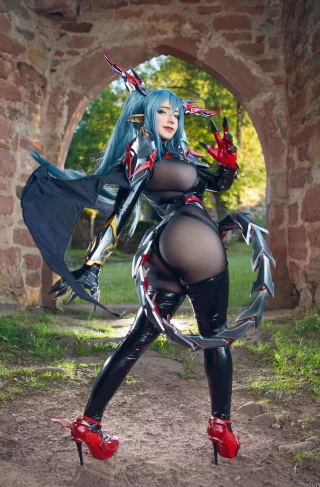 My self made Regensburg cosplay! I\'m so happy we finally have pics of it 😊