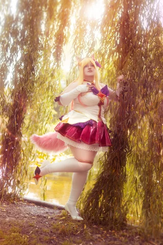 Star Guardian Ahri by holldzia