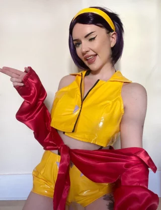 Faye Valentine by Ciara