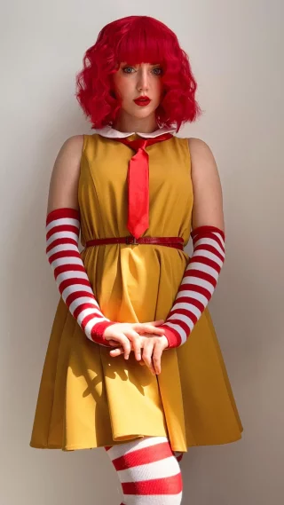 Ronalda McDonald by Fleurxy
