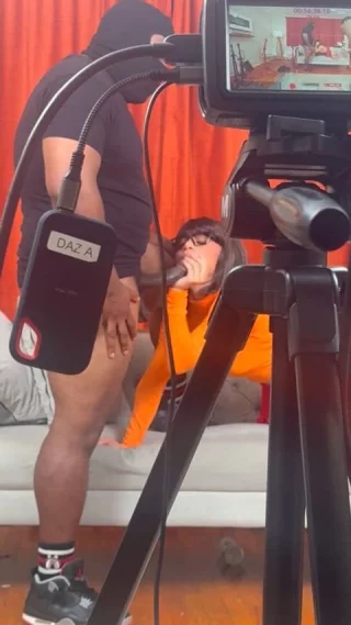 *turn on sound* BTS: CURLY RICAN AKA VELMA GETS FACE FUCKED 🥹 FULL VIDEO IN COMMENTS ⬇️⬇️⬇️