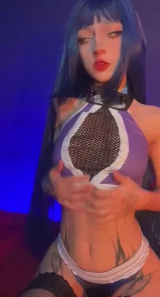 When I\'m bored, I play with my tits