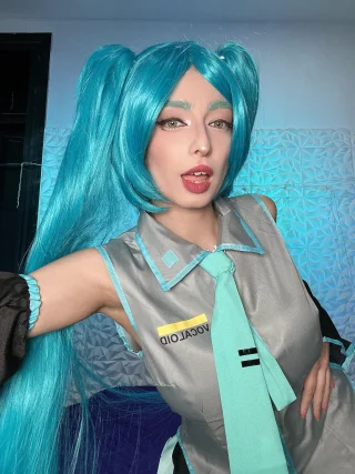 Hatsune Miku (Vokaloid) by Kaori