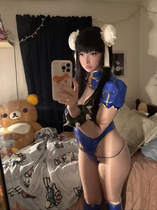 Chun-Li (Street Fighter) by Julie