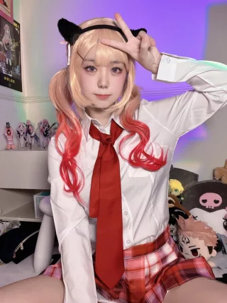 Marin Kitagawa - Sono Bisque Doll wa Koi wo suru by Yuna