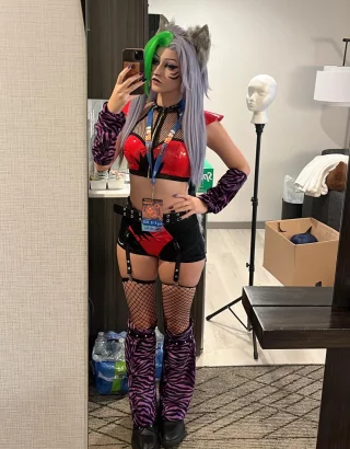 Roxanne wolf cosplay by Nightshadecos