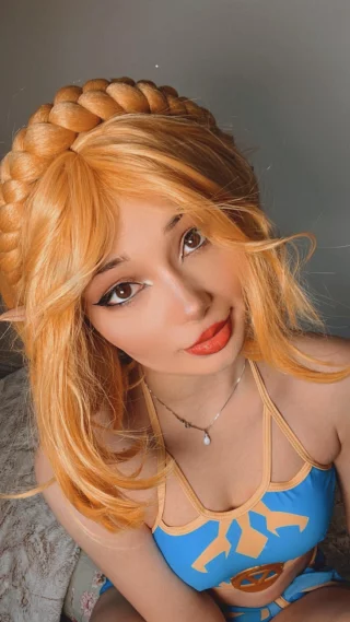 Princess Zelda from The Legend of Zelda by pixiecatofficial