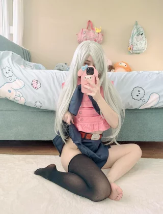Elizabeth by Lily