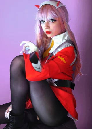 Zero Two cosplay by Ave Ria