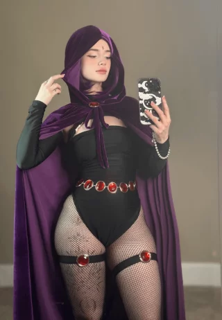 Raven [Teen Titans] (LeesiBB)