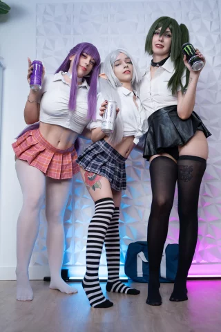 Fern x Frieren x Übel egirl cosplays by MeiMoeCosplay, AkaRedKarma & Kerocchi