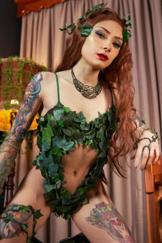 Poison Ivy by RagMig