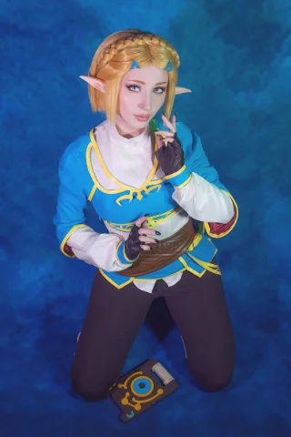 Zelda from The Legend of Legend (Shiro)
