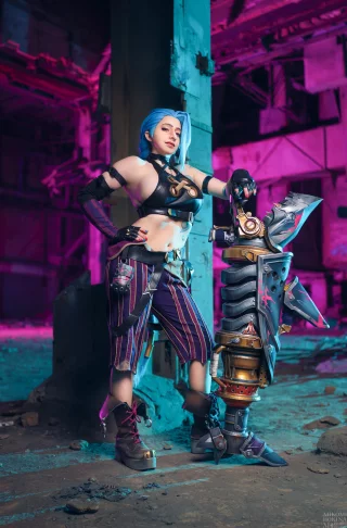 My Jinx cosplay (and self made Fishbones!) by Mikomi Hokina