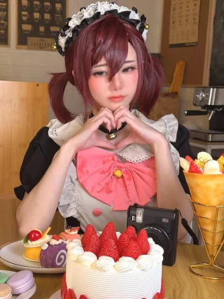Ayase Momo (Meido ver.) by Sally Dorasnow from Dandadan