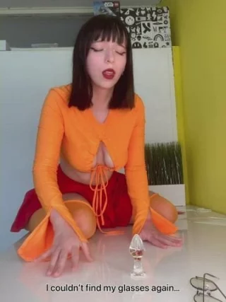Velma lost her glasses.. (excat17)