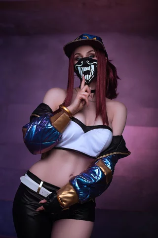 Akali from LOL by Alice Inferno