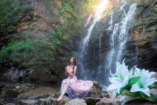 Aerith from Final Fantasy by AGflower