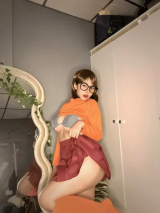 Velma(Jenny) [Scooby Doo]