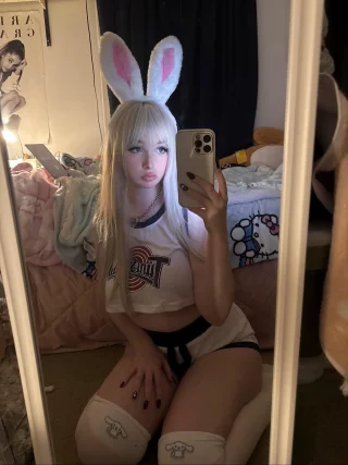 Lola Bunny from Space Jam [Julie]