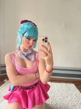 Bulma by Rae [DBZ]