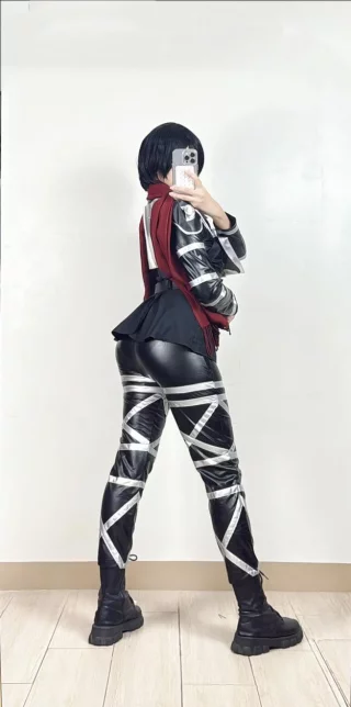 Mikasa Ackerman by Kirahisukii