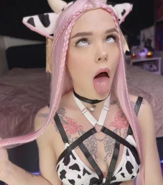 little cow wants your affection