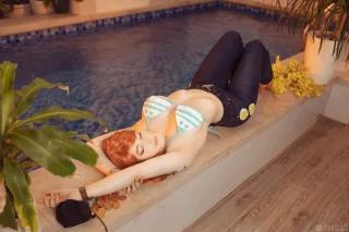 Nami from One Piece by Mikomi Hokina