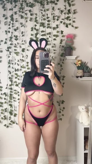 You fav bunny girl