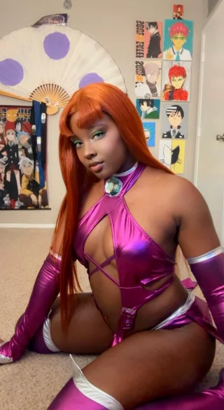 Starfire - Teen Titans🌟