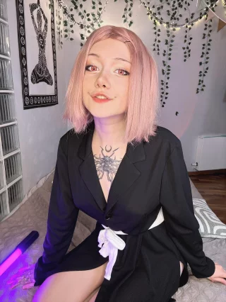 Adult Yachiru from Bleach by Soft-Melody-