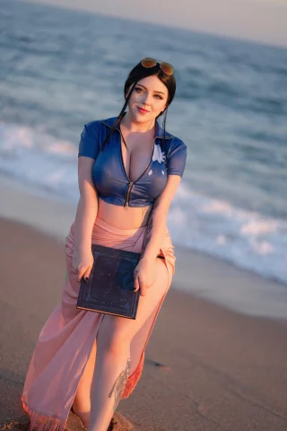 Nico Robin cosplay by Kuroitsne