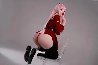Zero Two by diaphora