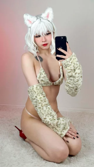 My cat costume (Sthormy)