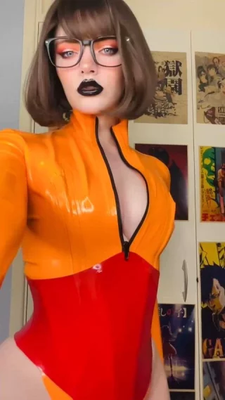 My Latex Velma cosplay by SnowCrazyFrenzy